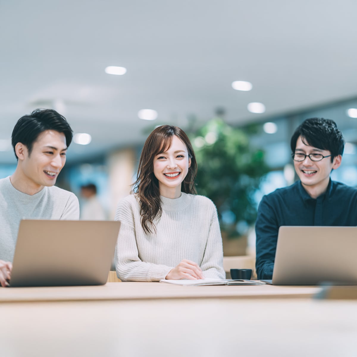 座談会人物イメージ